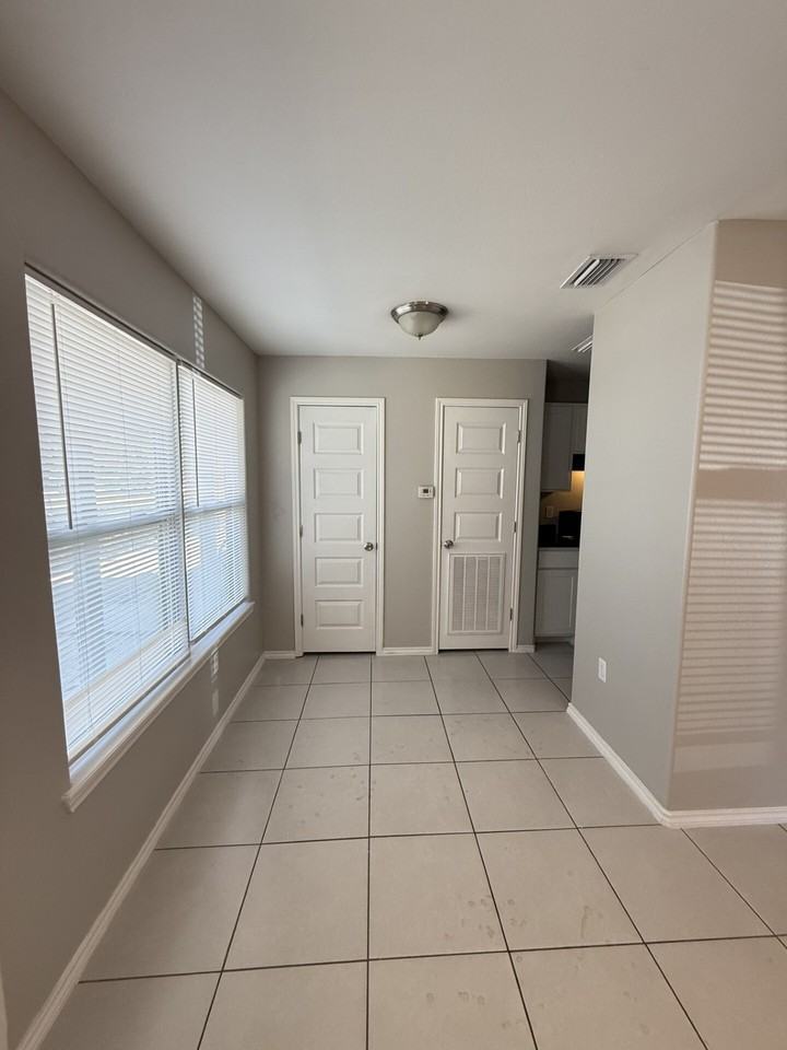 Rockport Oaks Garden - Photo 2 of 50