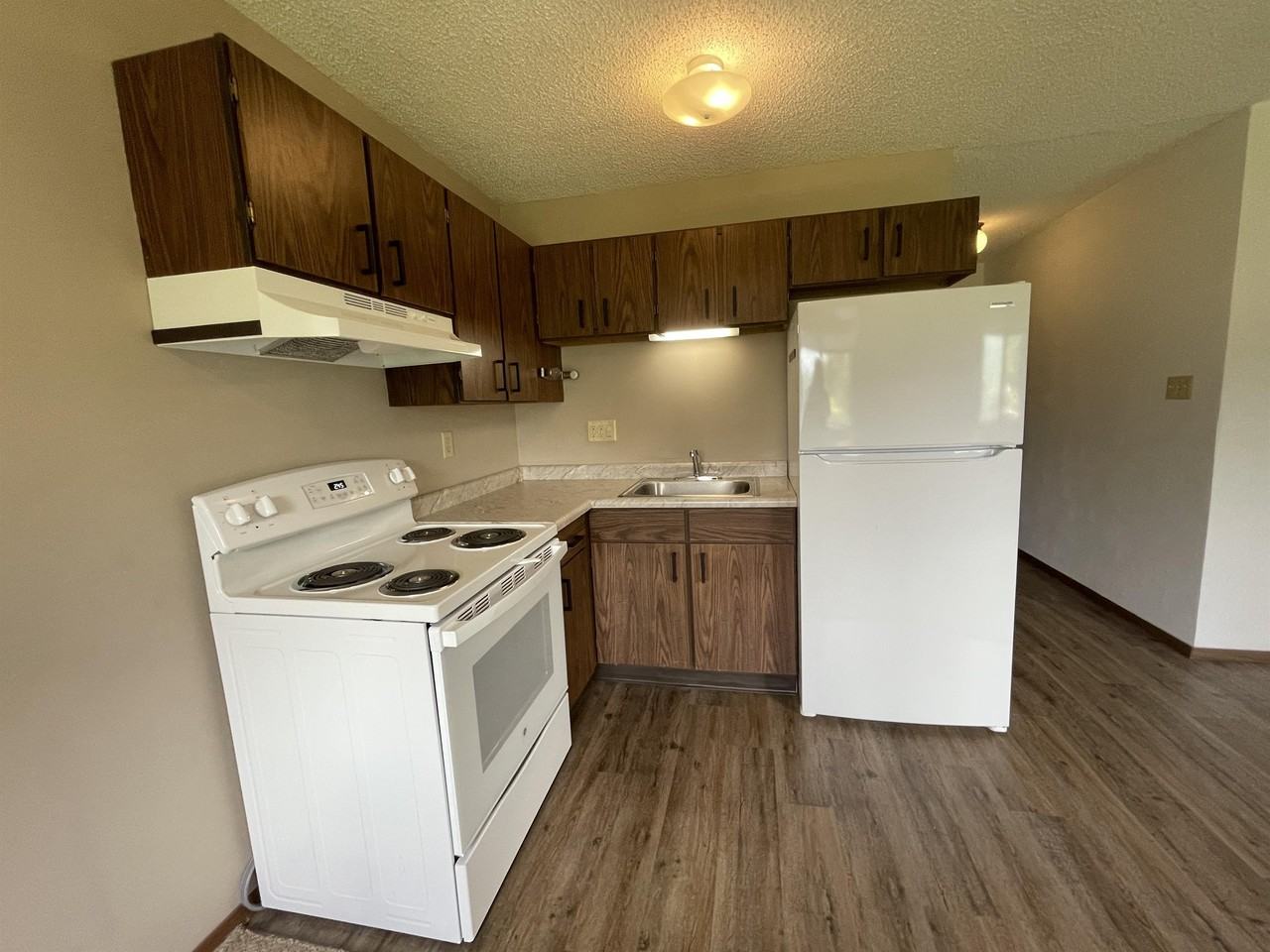 River Bluff Apartment Homes - Photo 3 of 16