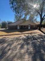 featured image of 518 N 8th St