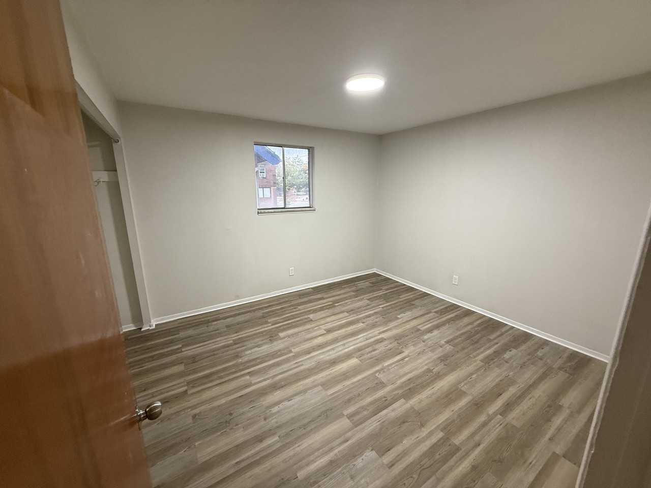 287 East 156th Street - Photo 5 of 6