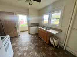 featured image of 2120 W 4th St