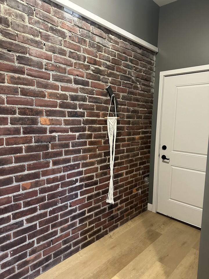 317 South Anderson Street - Photo 3 of 29