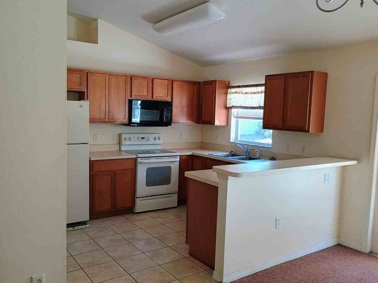 9358 Swiss Rd - Photo 5 of 15