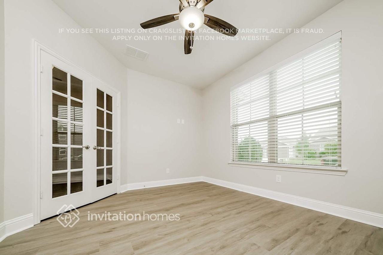 1604 Ranch Trail Rd - Photo 5 of 15