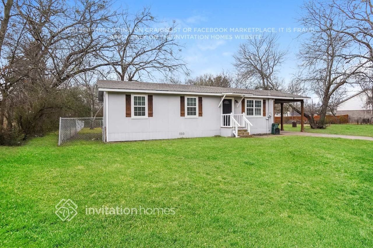 606 College Mound Road - Photo 2 of 15