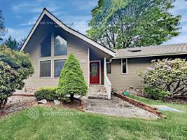 featured image of 2018 Tacoma Point Dr E