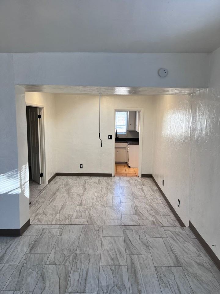 1625 N Camilla Blvd - Photo 2 of 28