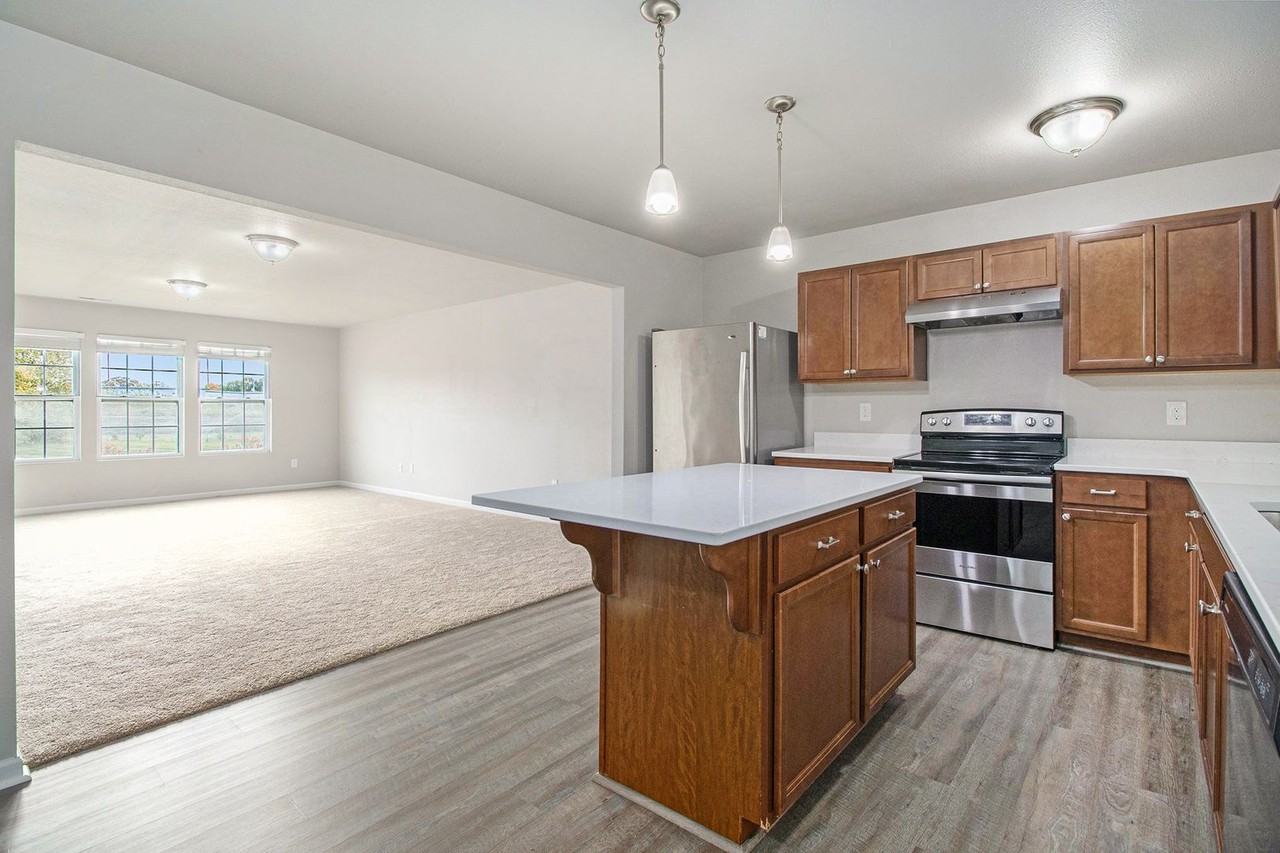 103 Grandview - Photo 6 of 28