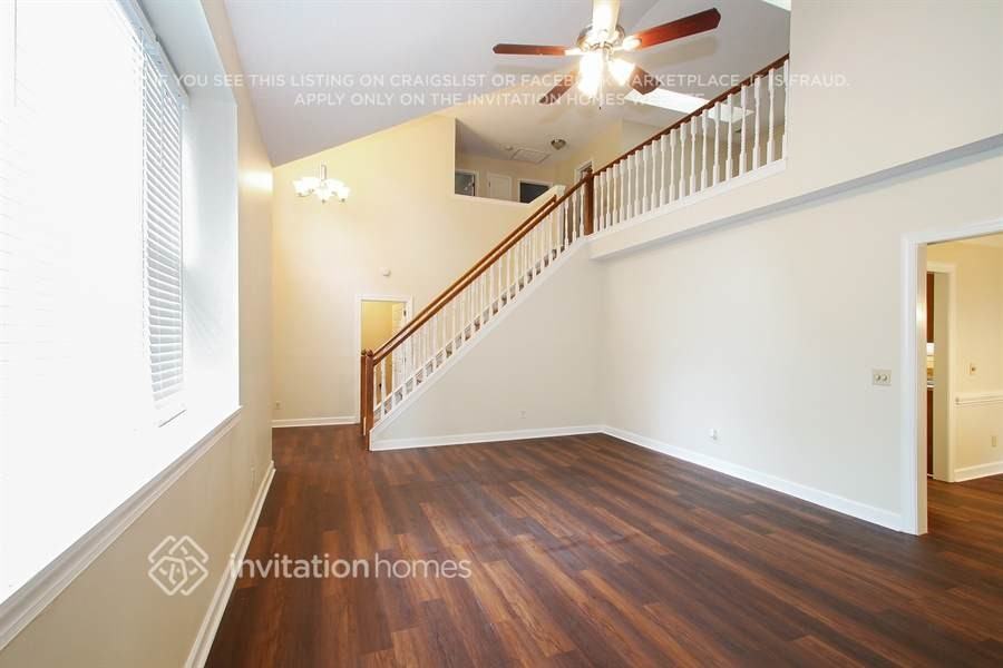 2009 Tanfield Dr - Photo 3 of 12
