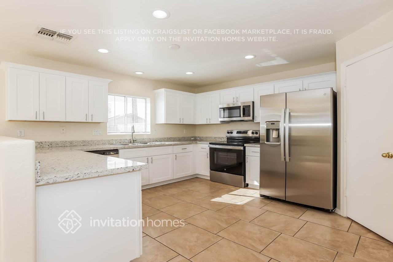 12537 West Willow Avenue - Photo 6 of 18