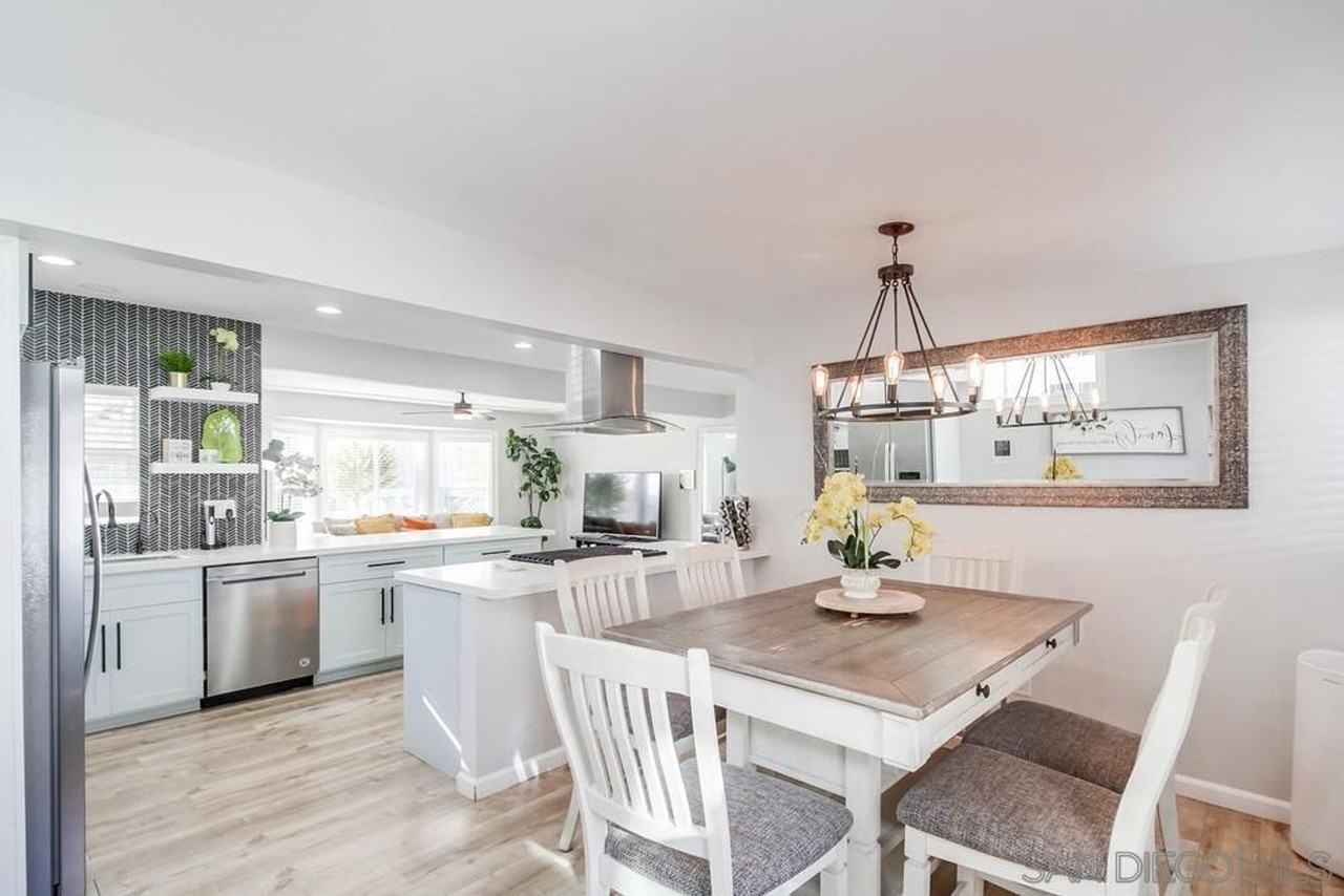 4535 Winona Ave - Photo 5 of 15