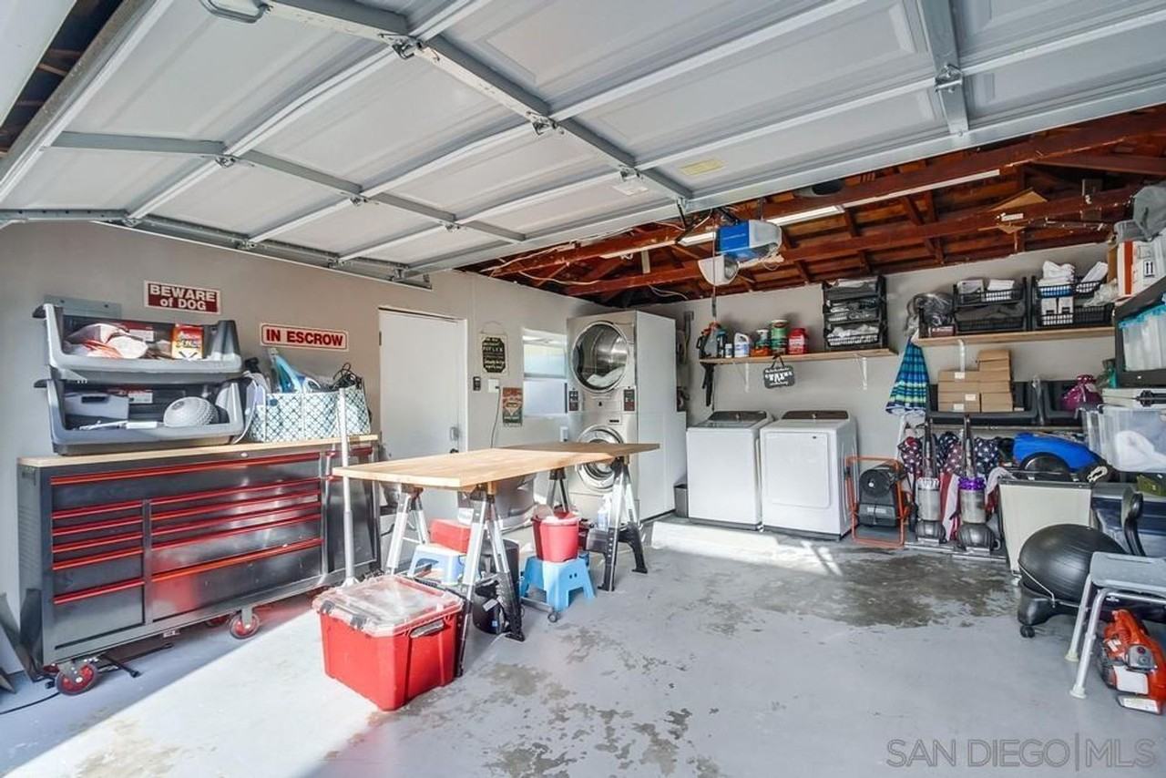 4535 Winona Ave - Photo 7 of 15