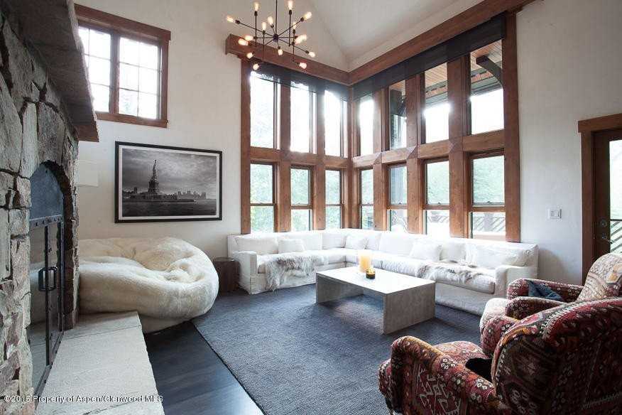 58 Exhibition Ln - Photo 6 of 35