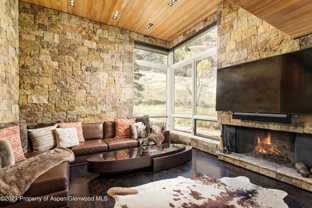 800 South Monarch Street #4 - Photo 1 of 1