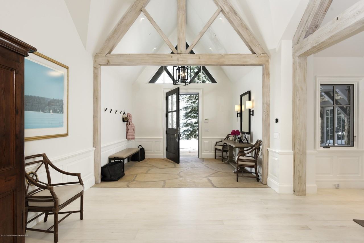 1205 Tie Hack Road - Photo 5 of 28