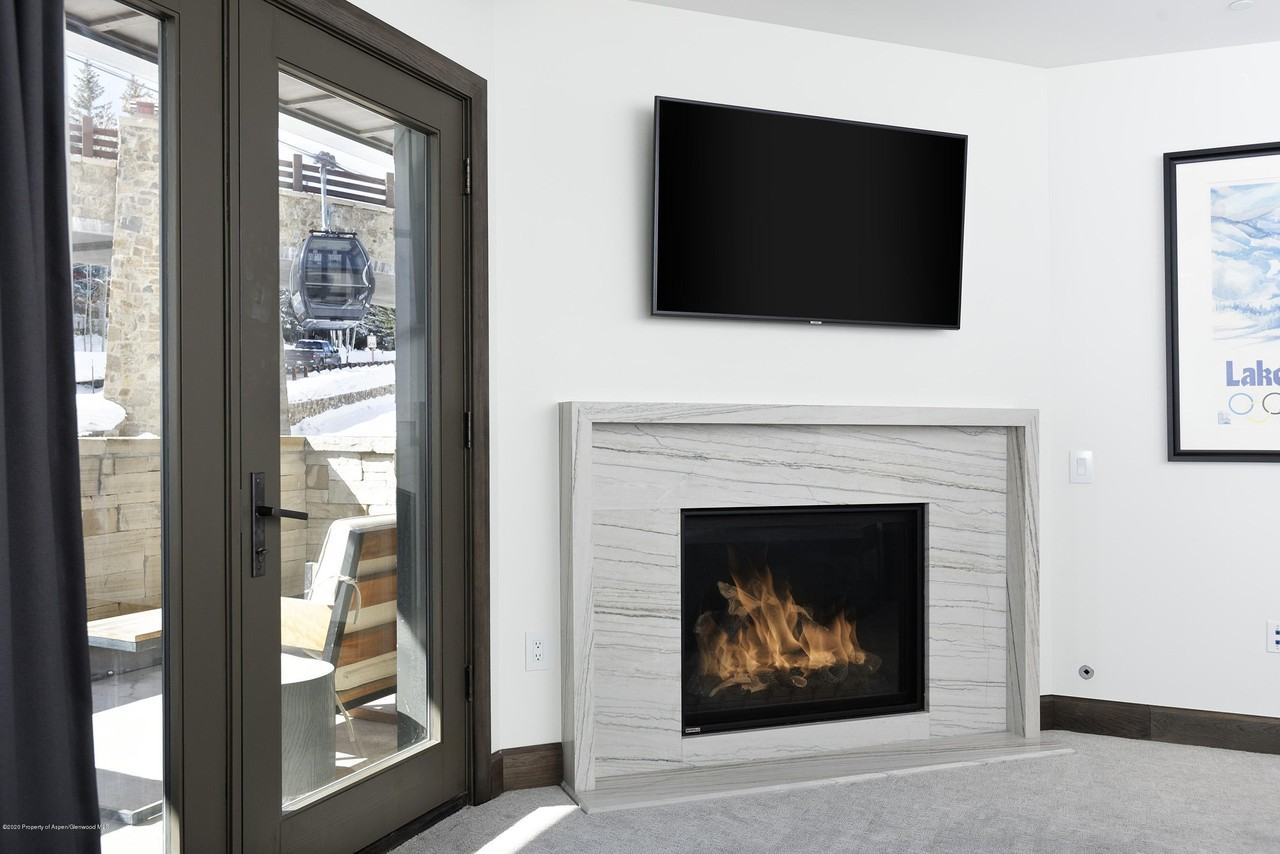 61 Wood Rd Unit 233 #233 - Photo 3 of 36