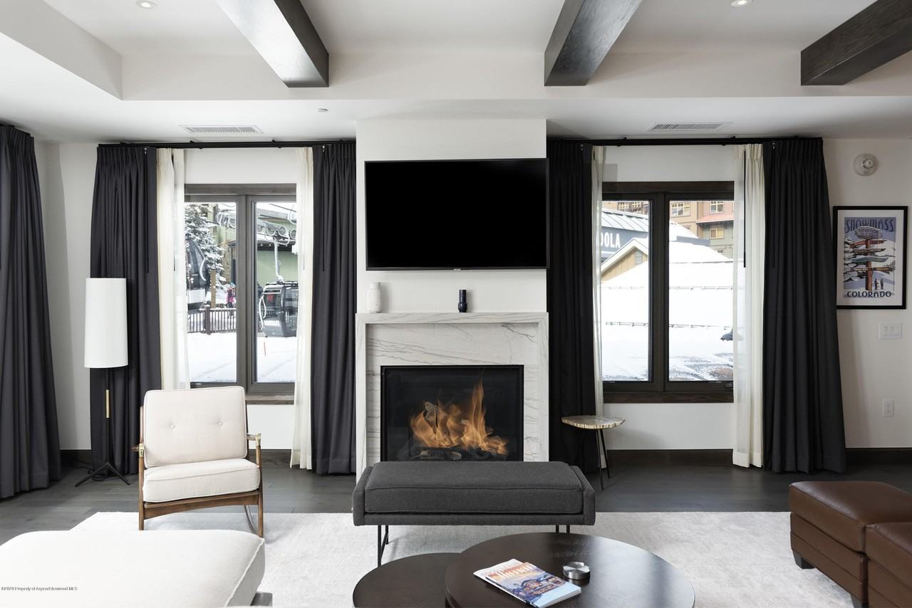 61 Wood Rd Unit 233 #233 - Photo 4 of 36