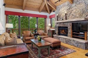 featured image of 800 N Ridge Ln Unit 14 #14