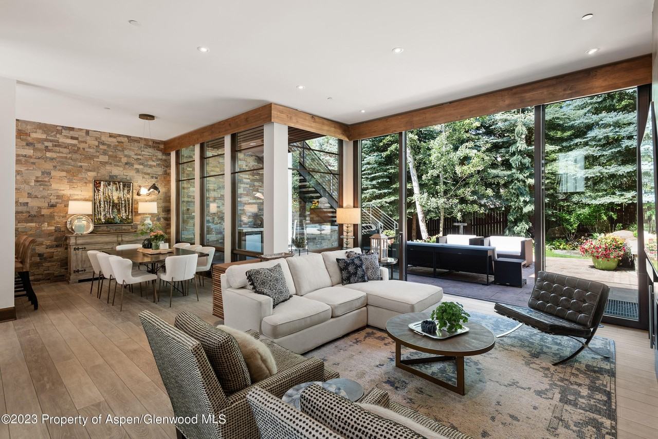 138 West Lupine Drive - Photo 2 of 24