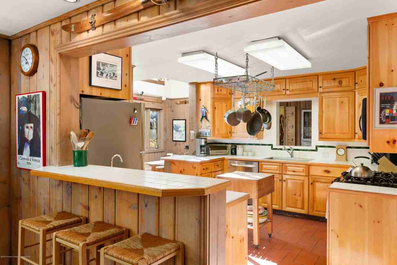 129 E Hopkins Ave - Photo 7 of 35