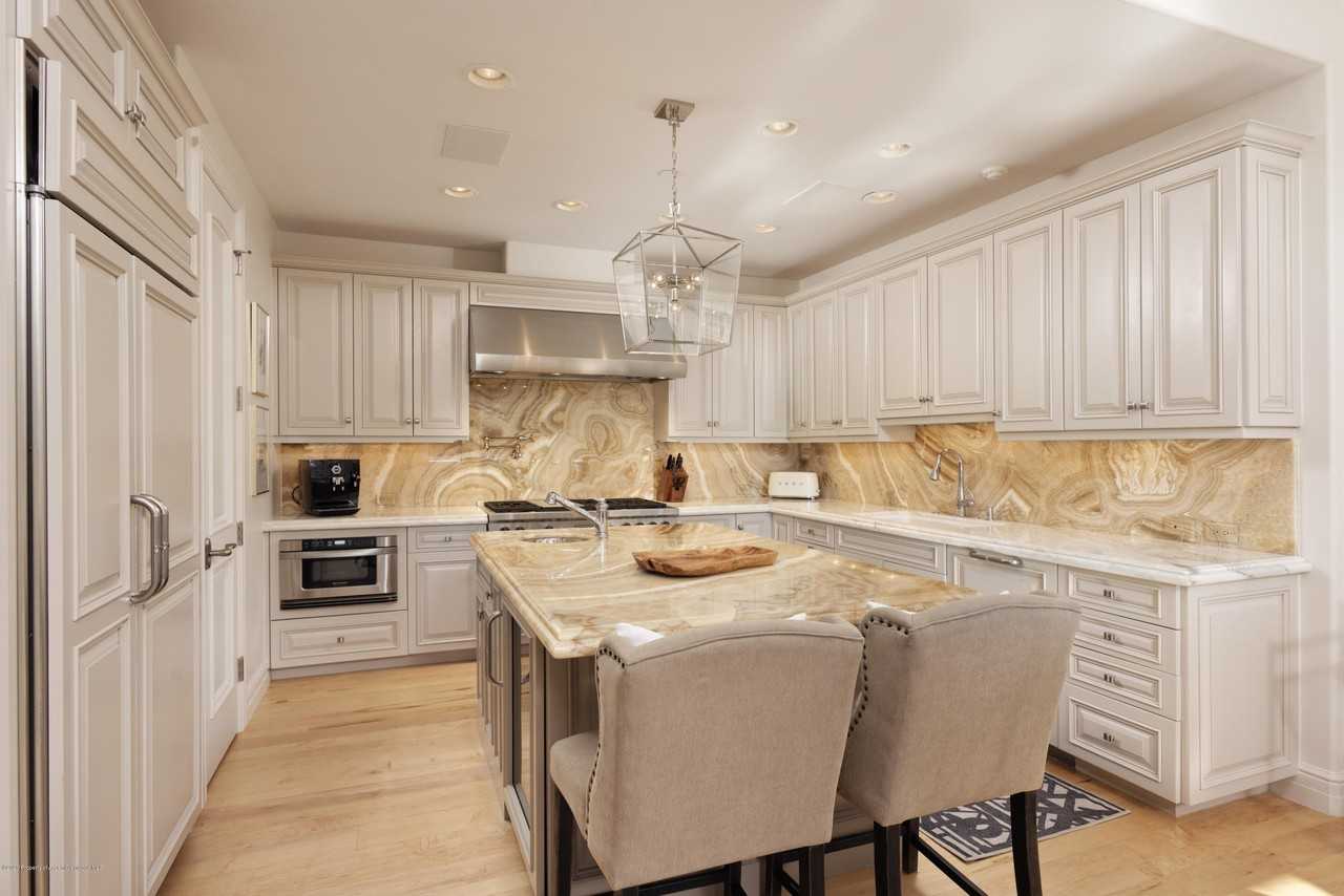 42701 Highway 82 #A - Photo 4 of 32