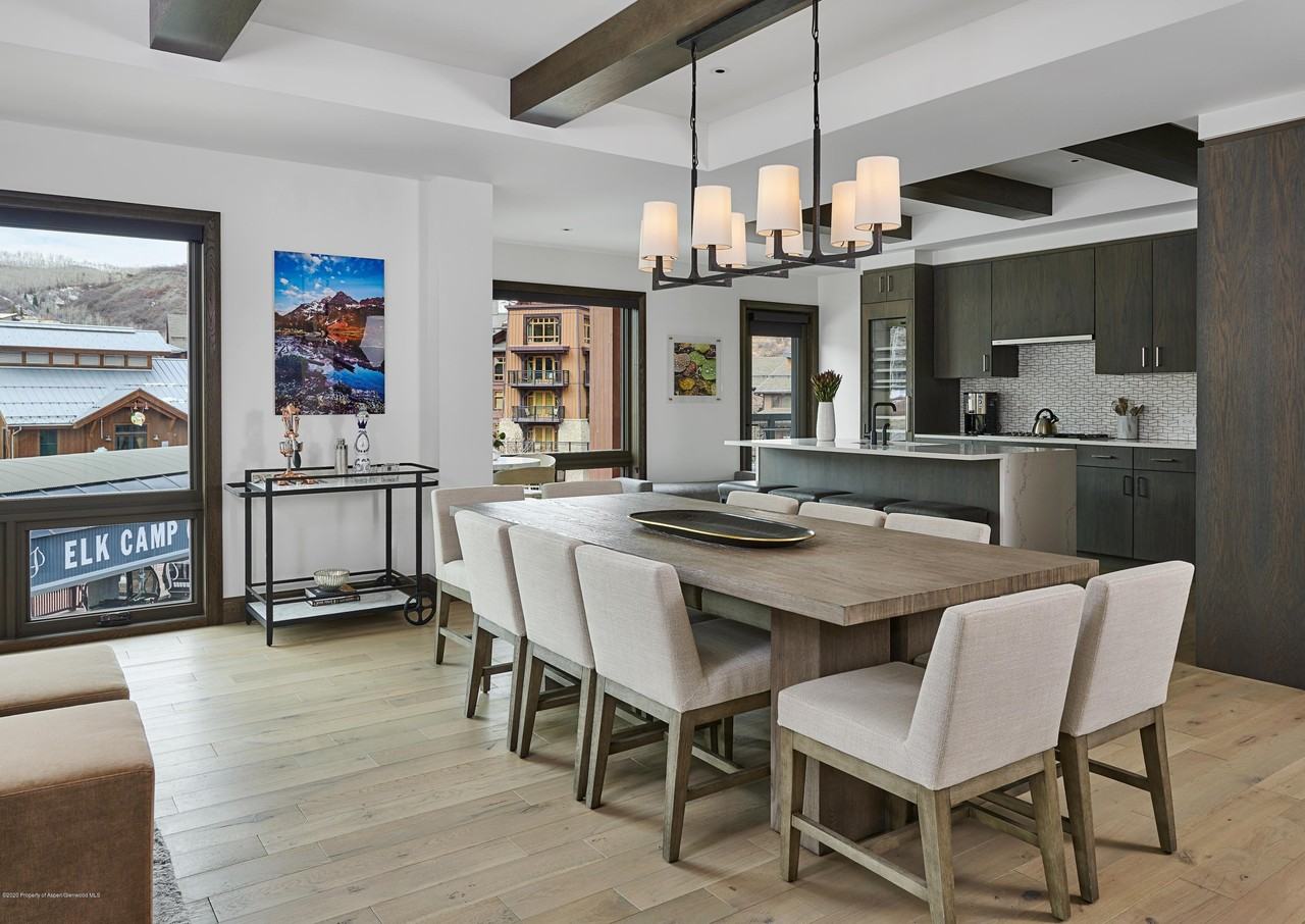 65 Wood Rd Unit 433 #433 - Photo 4 of 27