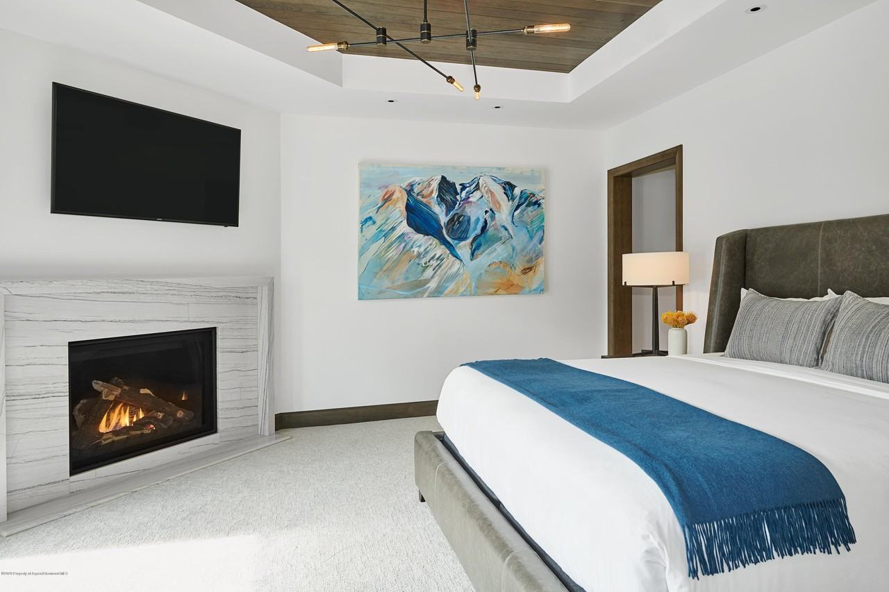 65 Wood Rd Unit 433 #433 - Photo 7 of 27