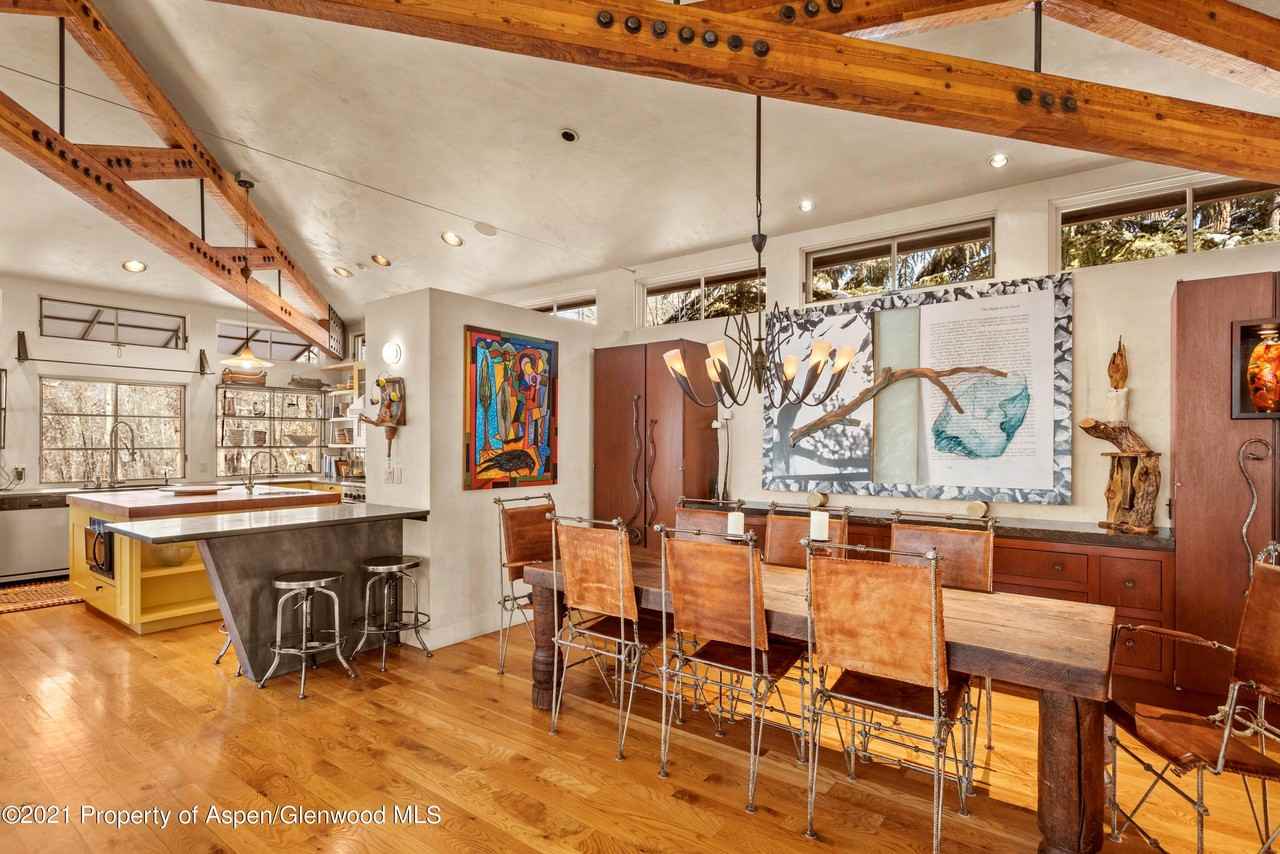 111 Neale Ave - Photo 7 of 30