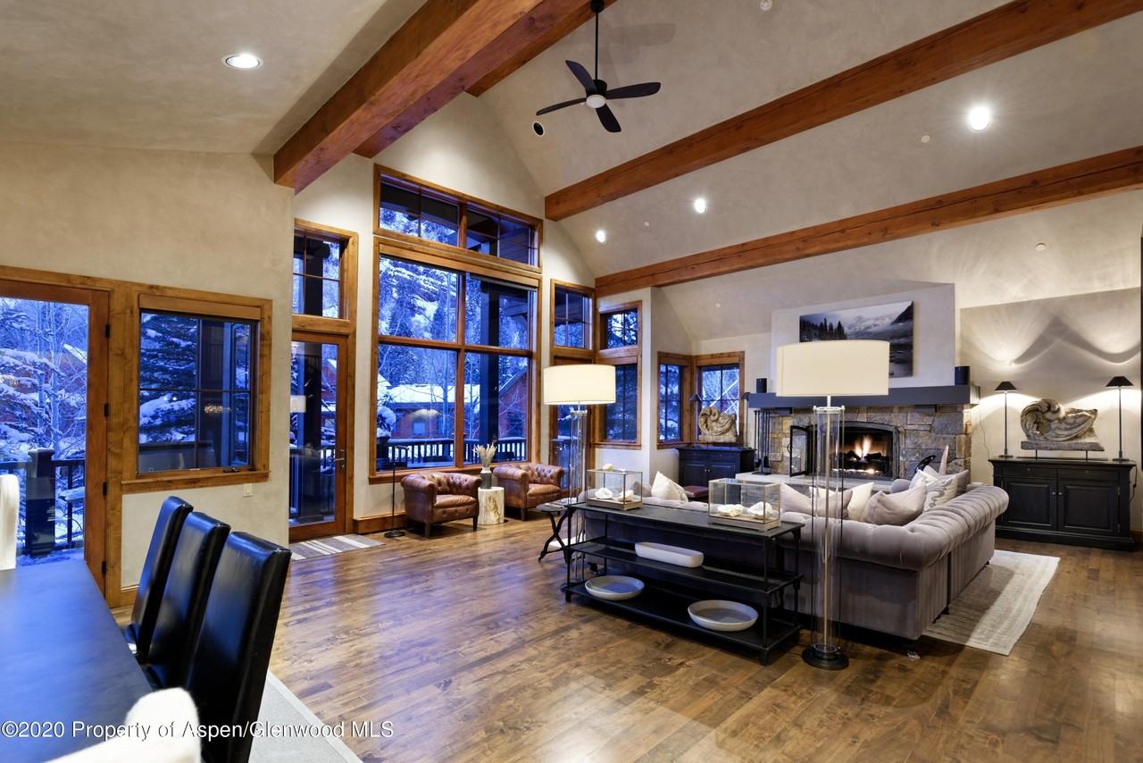 32 Prospector Road - Photo 6 of 37