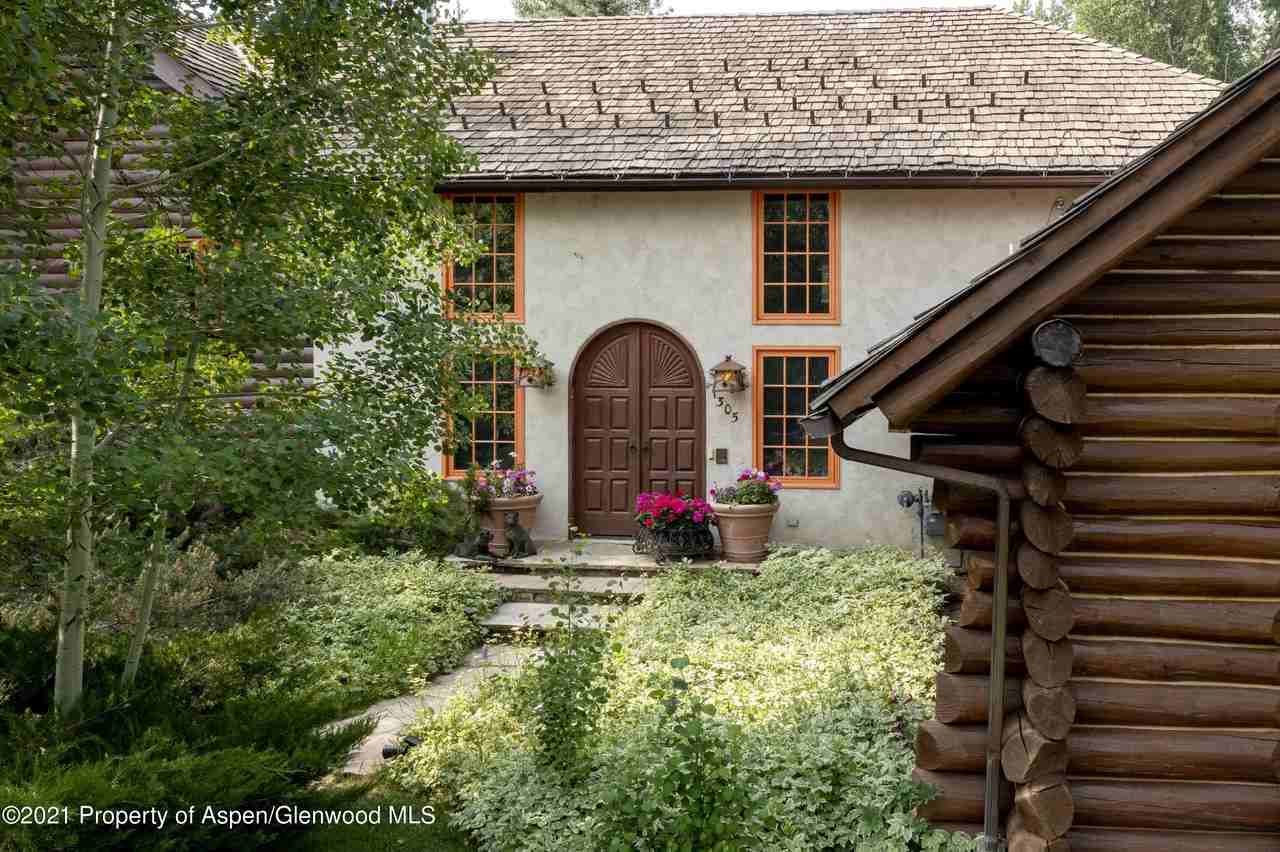 1305 Red Butte Dr - Photo 2 of 22