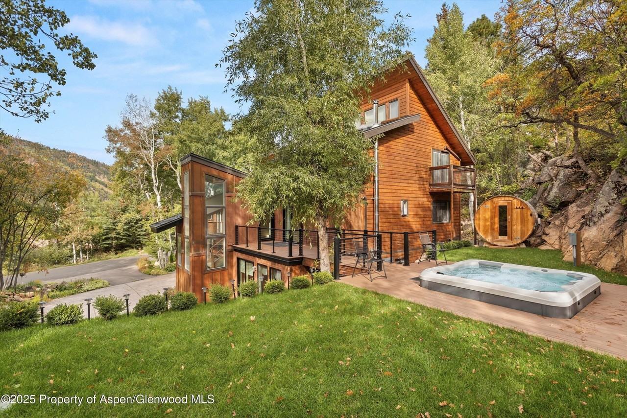 314 Mountain Laurel Dr - Photo 4 of 36