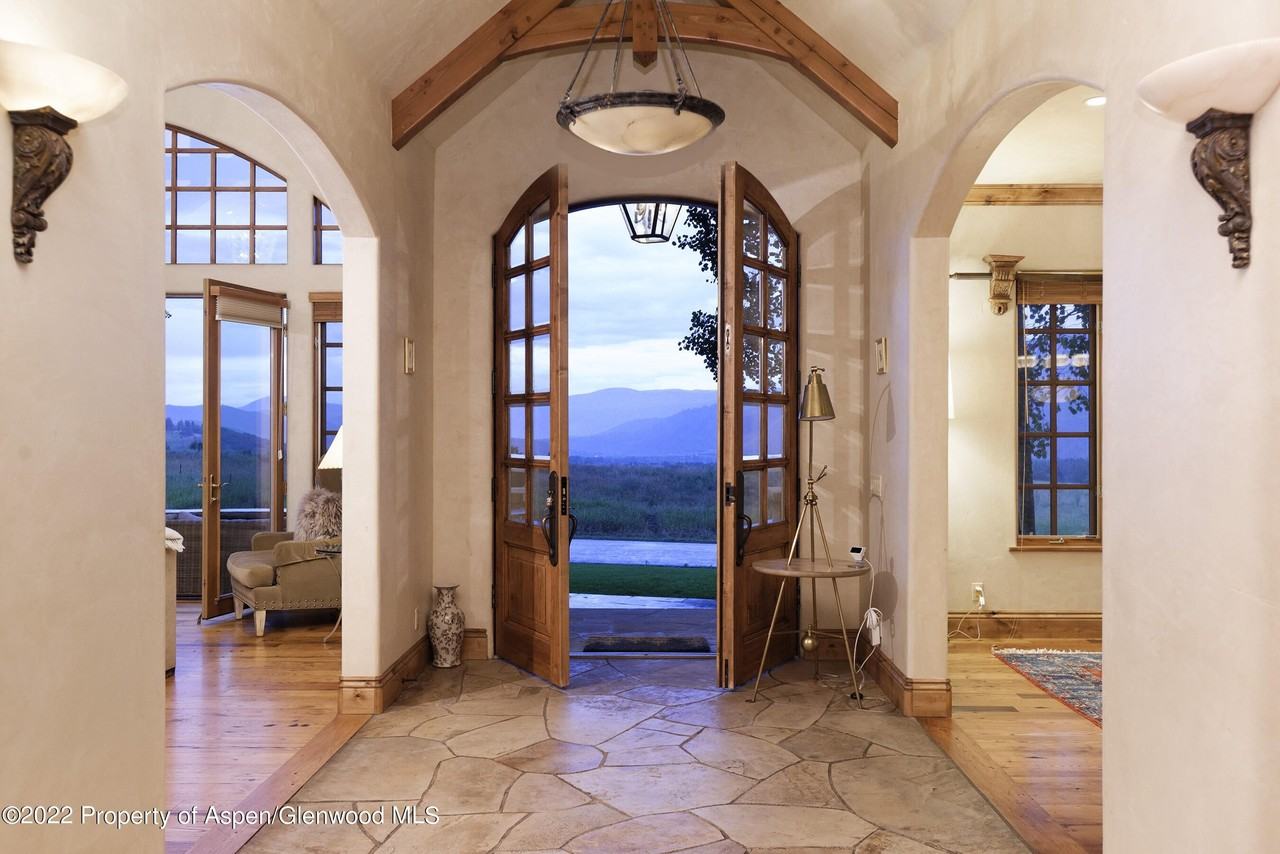 171 Cascade Ln - Photo 5 of 50