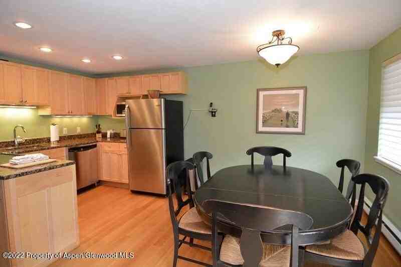 940 Waters Ave #307 - Photo 6 of 14
