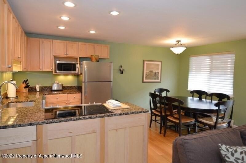 940 Waters Ave #307 - Photo 7 of 14