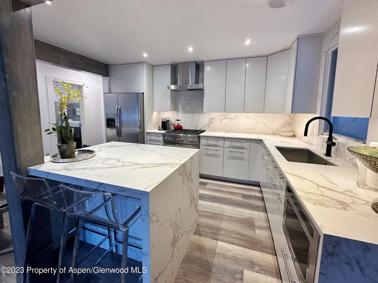 107 Aspen Mountain Rd Unit 5 #5 - Photo 4 of 13