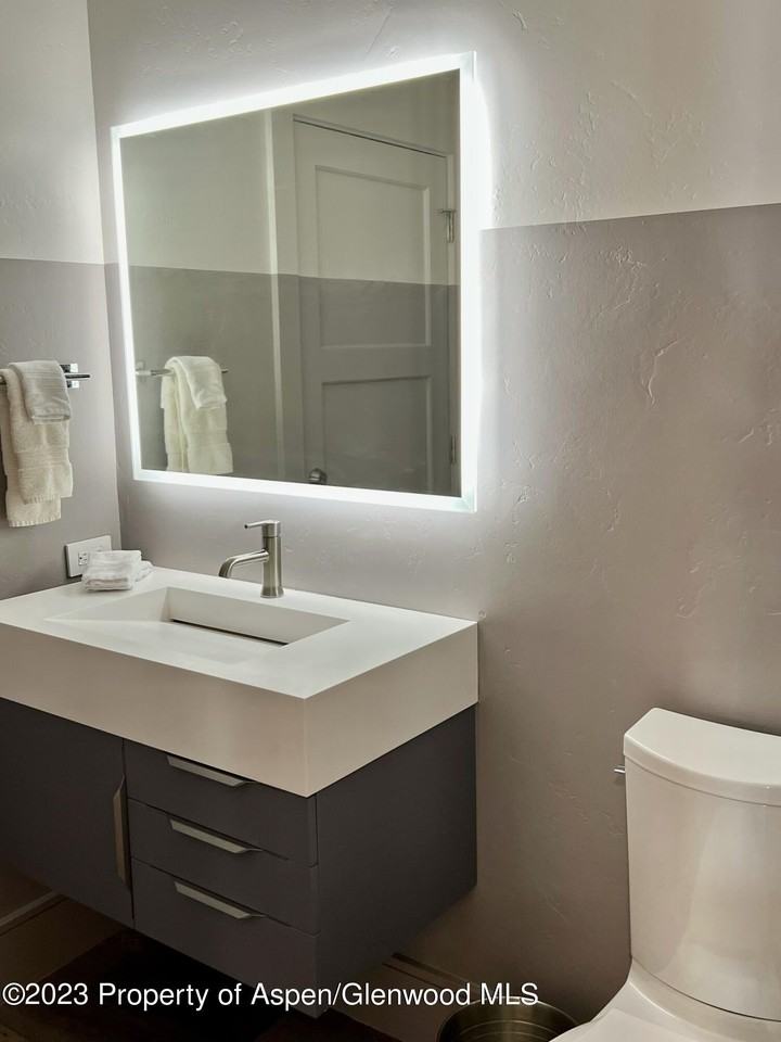 107 Aspen Mountain Rd Unit 5 #5 - Photo 5 of 13