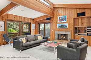 featured image of 311 W North St Unit A #A