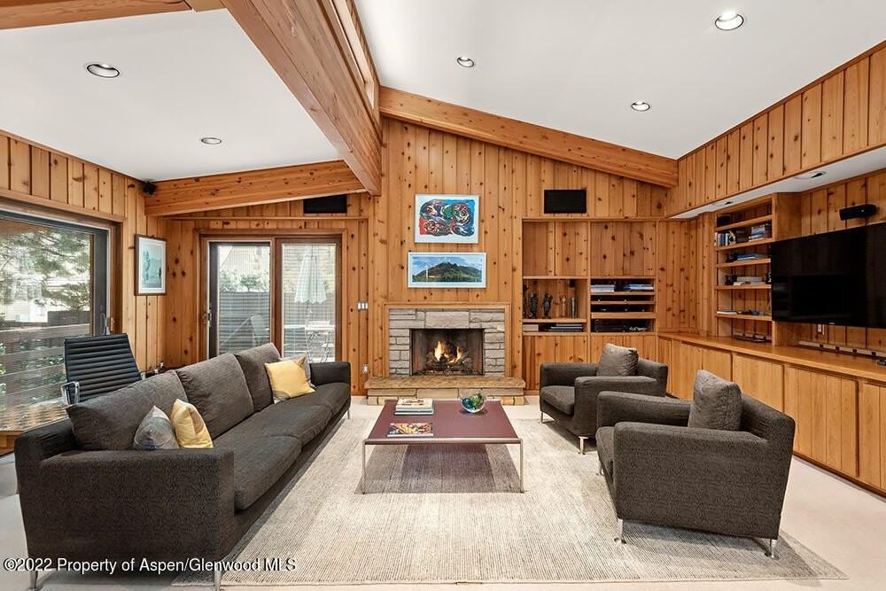 311 W North St Unit A #A - Photo 2 of 39