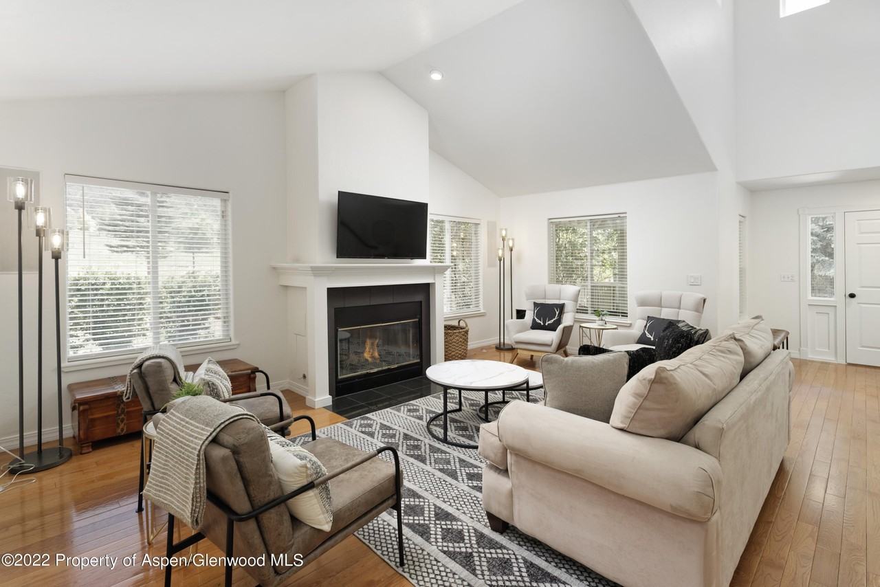 965 Lupine Cir - Photo 5 of 31