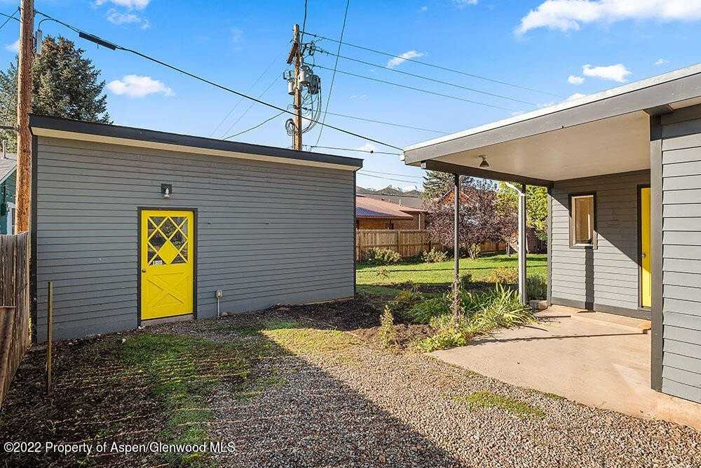 235 E Homestead Dr - Photo 3 of 24