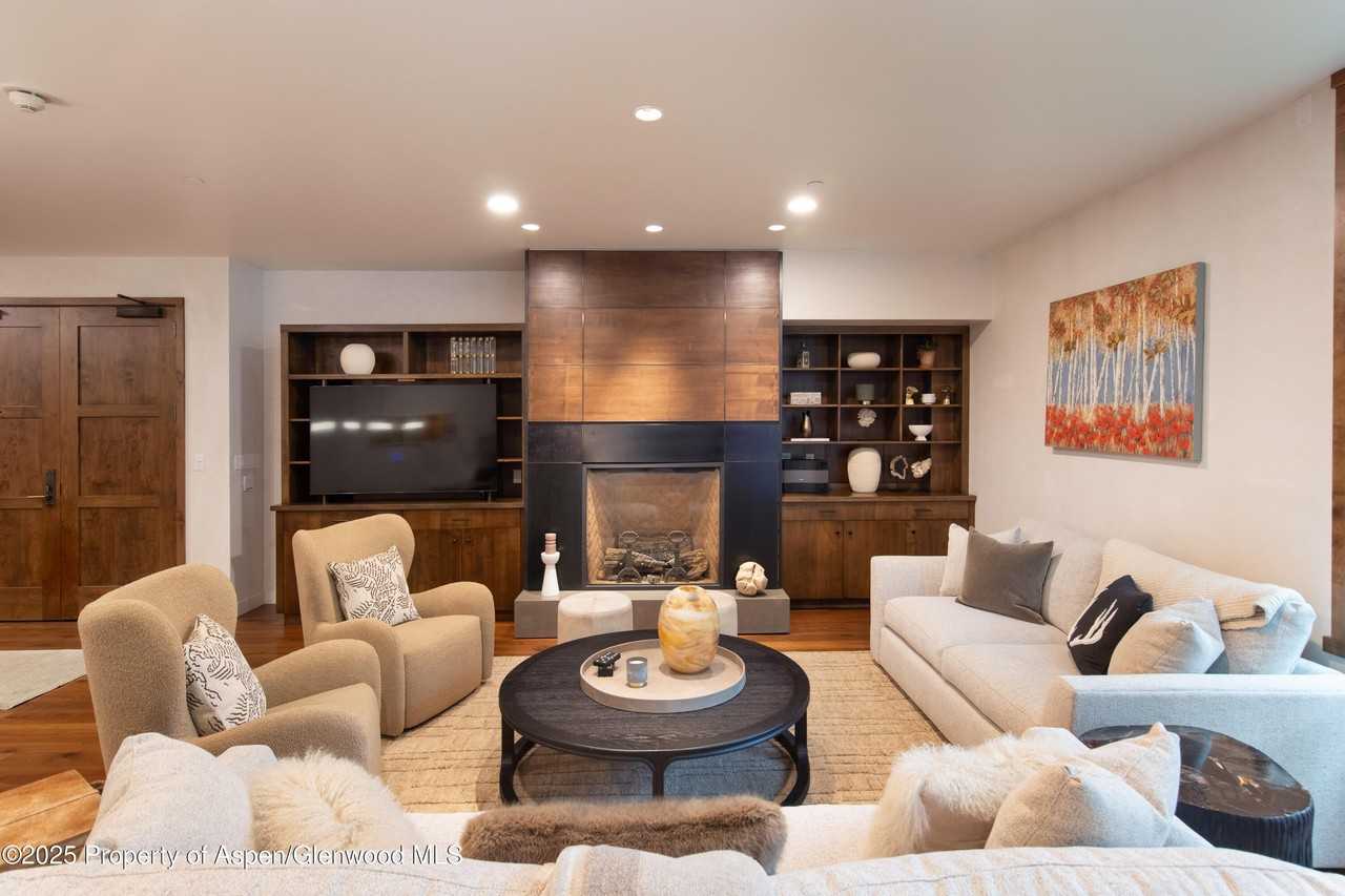 233 E Cooper Ave Unit 104 #104 - Photo 3 of 28