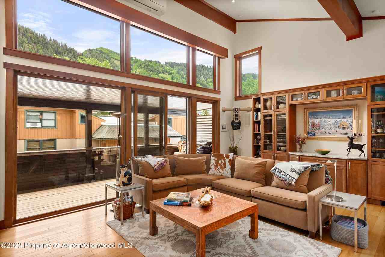 917 E Durant Ave - Photo 3 of 23