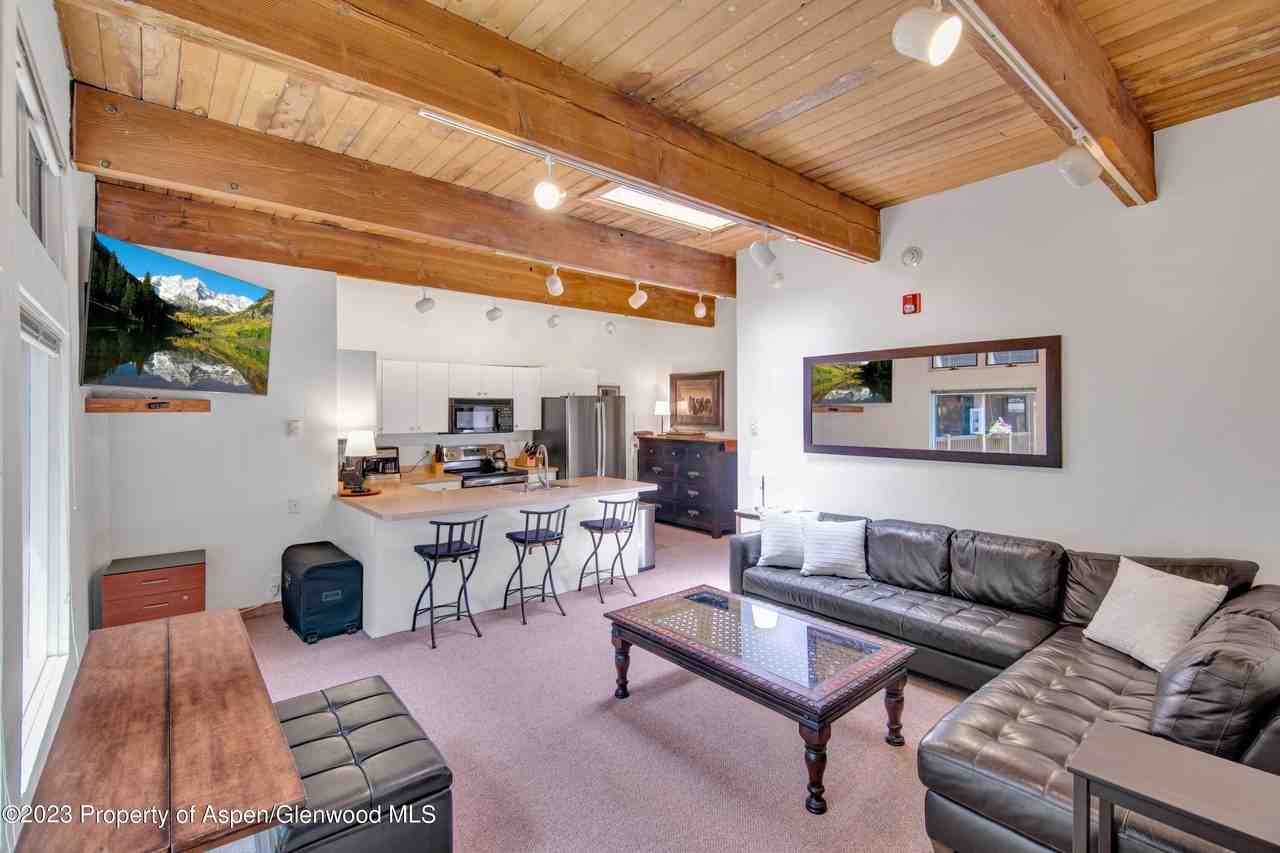 914 Waters Ave Apt 21 #21 - Photo 7 of 13