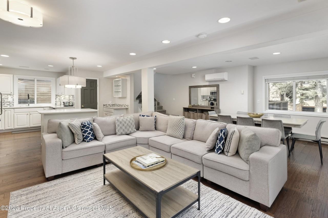 650 S Monarch St Unit 2 #2