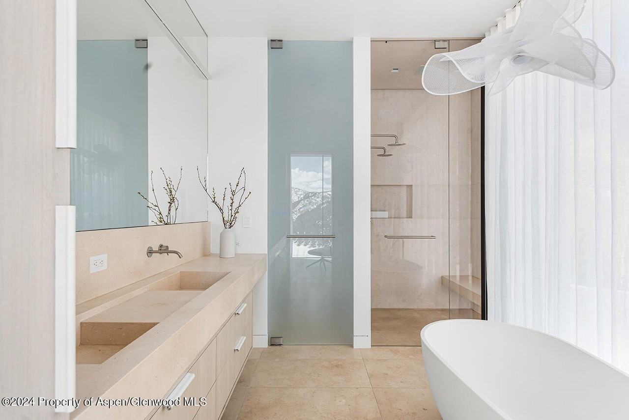 580 Medicine Bow Rd - Photo 5 of 30