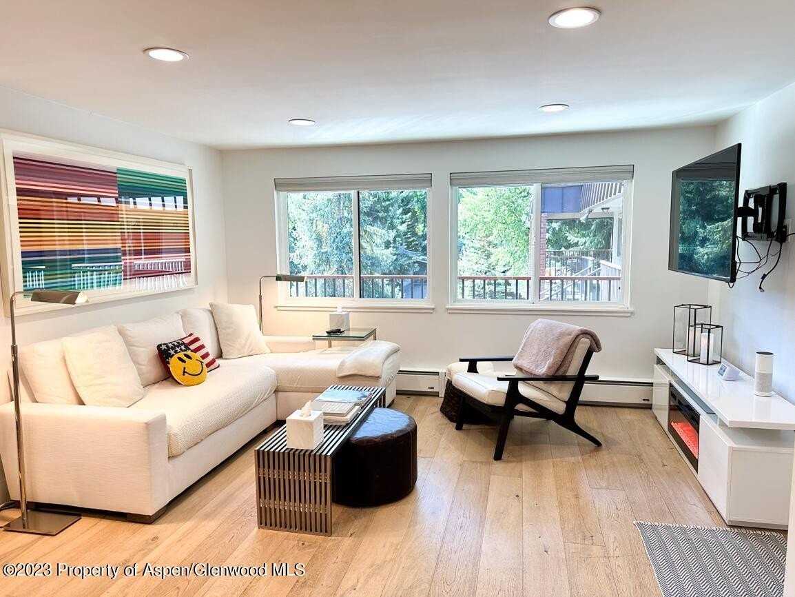 940 East Waters Avenue #304