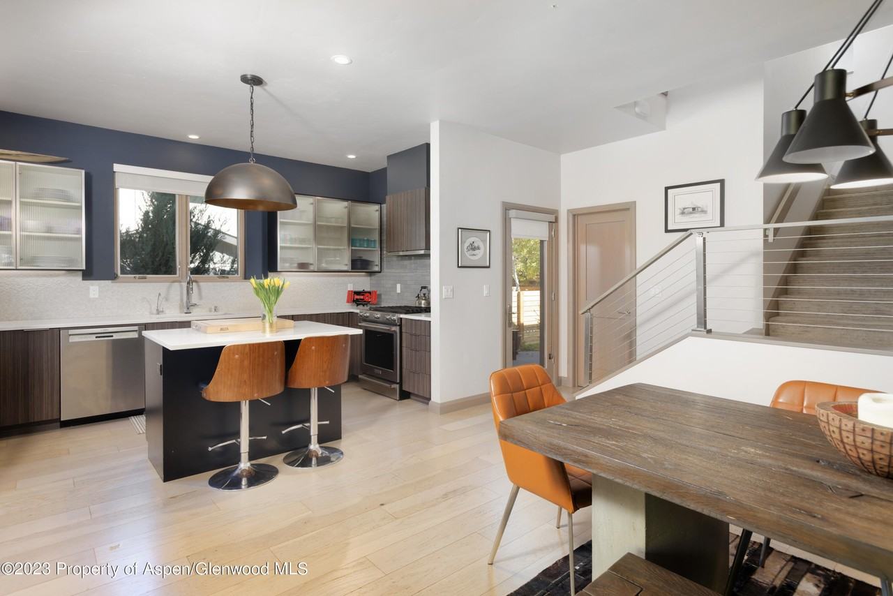 331 Branding Way - Photo 5 of 28