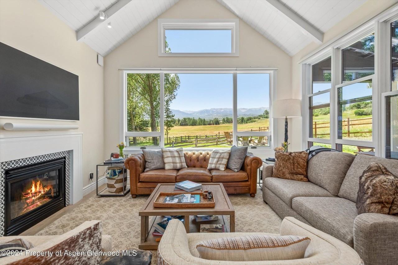 91 Alexander Ave - Photo 5 of 32