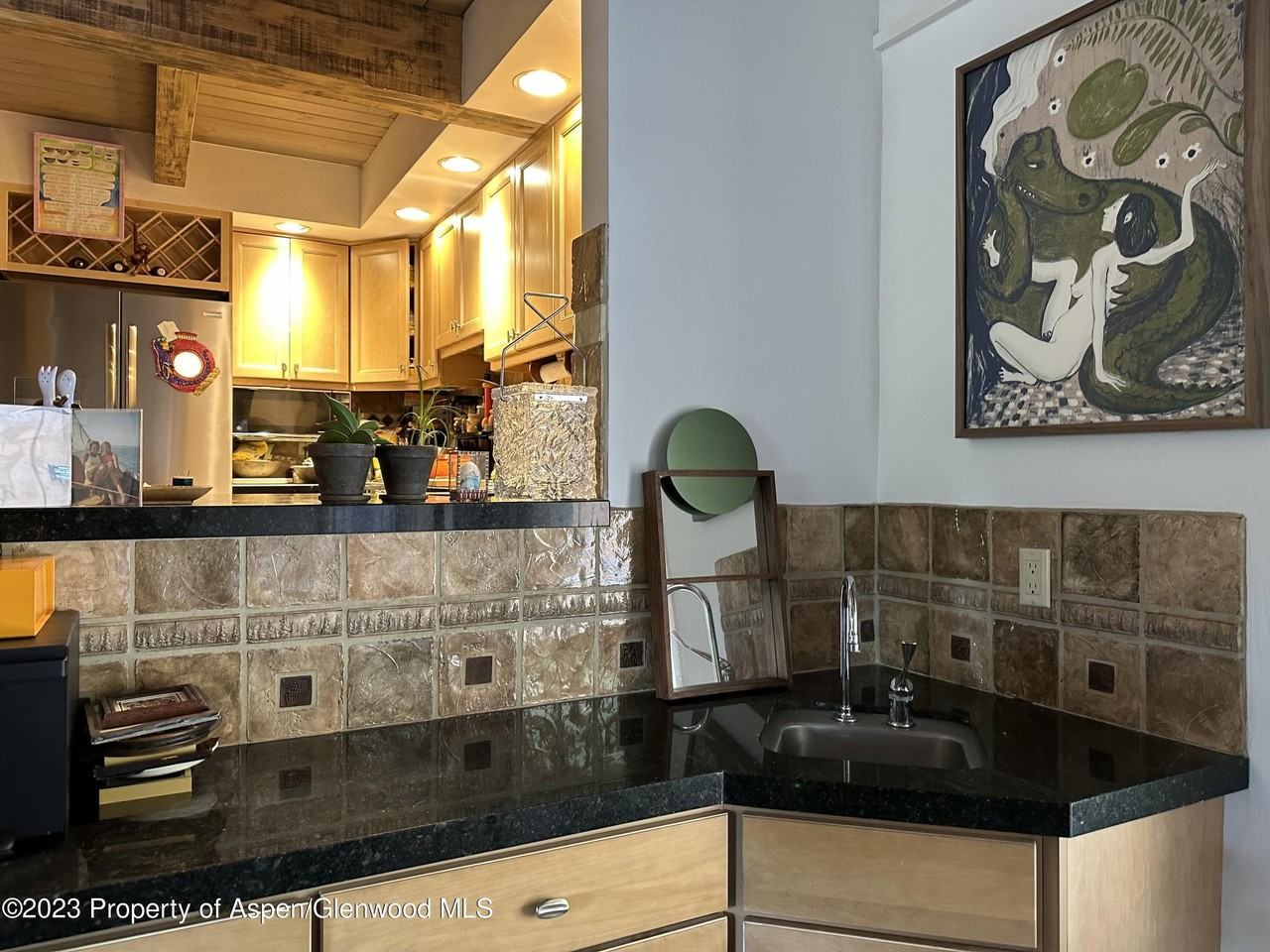 651 S Monarch St - Photo 6 of 19