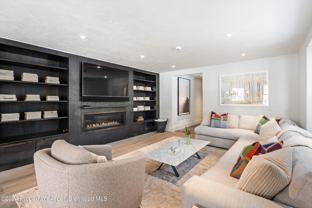 131 W Bleeker St - Photo 1 of 1